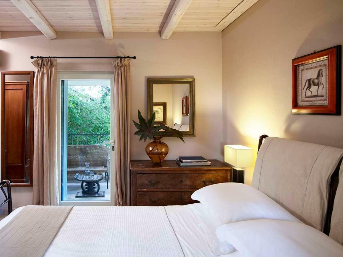 Villa Ioli- Beachfront Luxury Residence Igoumenitsa Eksteriør billede